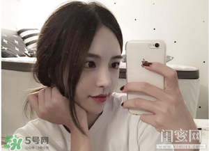 煙熏玫瑰色適合什么膚色？煙熏玫瑰色口紅適合黃皮嗎？