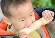 吃甘蔗舌頭為什么會(huì)破？吃甘蔗舌頭破了怎么辦？