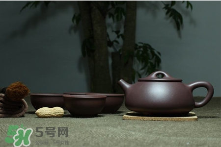 如何清洗紫砂壺茶垢？紫砂壺的茶垢怎么清洗？
