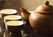 紫砂壺如何鑒別好壞？怎樣辨別紫砂壺的好壞？