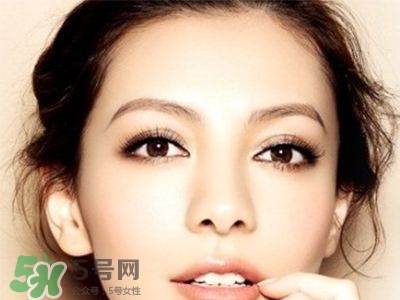 割雙眼皮多久可以化妝？割雙眼皮多久恢復(fù)自然