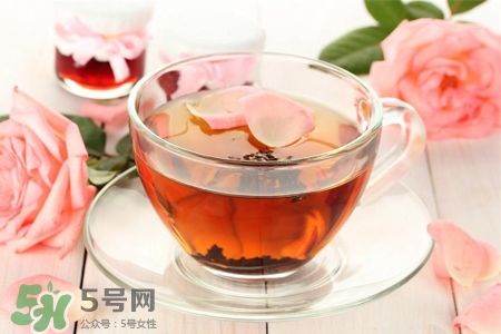 來月經能喝花茶嗎？女性經期喝什么花茶好？