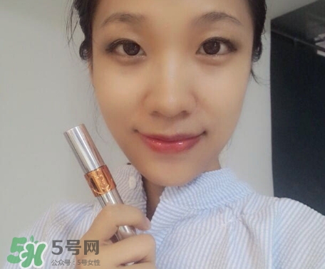 ysl唇油怎么用？ysl唇油使用方法