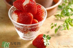 吃草莓可以解酒嗎？草莓怎么解酒