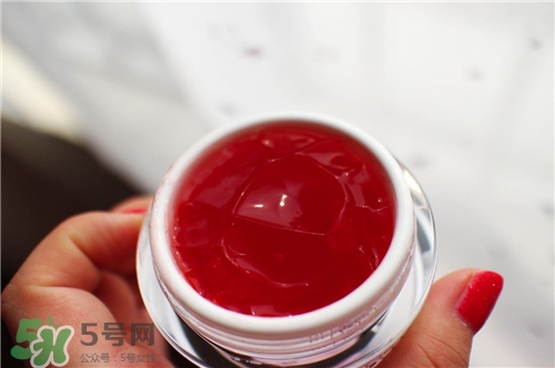 紅酒面膜可以天天敷嗎？紅酒面膜敷完臉用洗嗎？