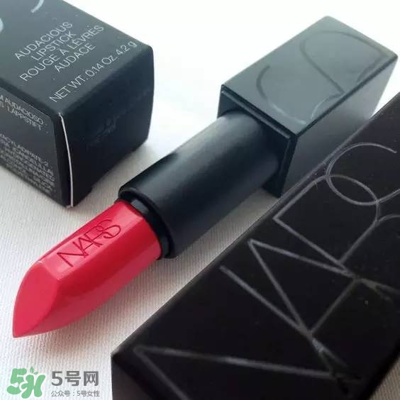 珊瑚紅口紅是什么顏色？珊瑚紅口紅試色