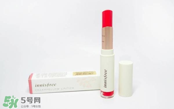 珊瑚紅口紅是什么顏色？珊瑚紅口紅試色