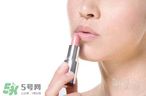 口紅過敏是怎樣的？口紅過敏怎么辦？
