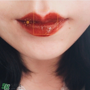 啞光和鏡面口紅哪個(gè)好？啞光口紅和鏡面口紅區(qū)別