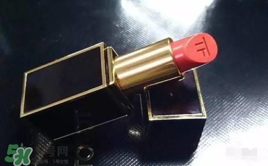 啞光和水潤(rùn)哪個(gè)好？啞光口紅和水潤(rùn)口紅區(qū)別