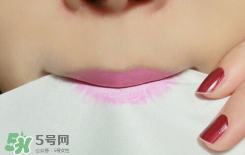 啞光和霧面哪個(gè)好？啞光口紅和霧面口紅區(qū)別