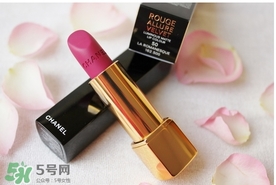 霧面口紅干嗎？霧面口紅太干怎么辦？