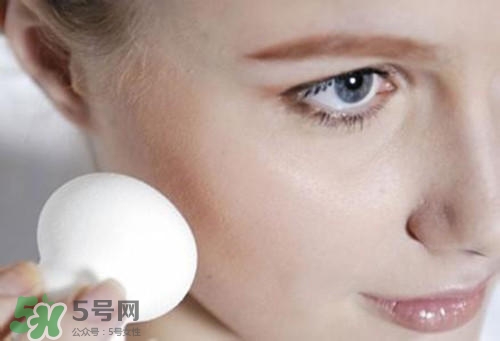 氣墊容易悶痘嗎？氣墊悶痘怎么辦？