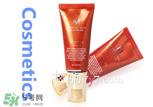 臉上長痘痘可以用bb霜嗎？用bb霜會長痘痘嗎？