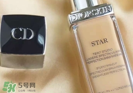 粉底液卡粉怎么辦？粉底液卡粉怎么補救？