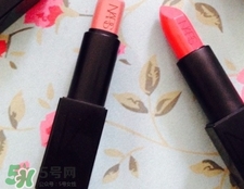 口紅可以直接涂嘴上嗎?口紅能直接涂嘴巴上嗎? 口紅可以直接涂嘴上嗎?口紅能直接涂嘴巴上嗎?