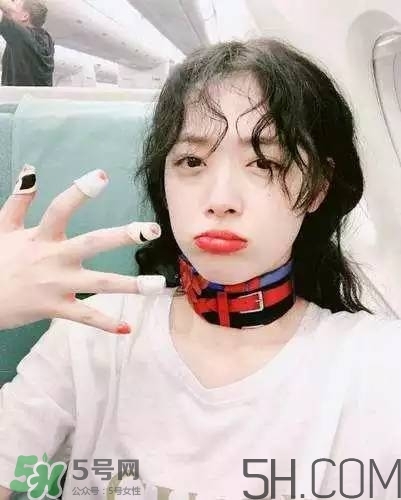 蘭蔻和雅詩(shī)蘭黛口紅哪個(gè)好？雅詩(shī)蘭黛和蘭蔻口紅對(duì)比