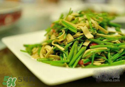 孕婦可以吃野芹菜嗎？孕婦吃野芹菜有什么好處？