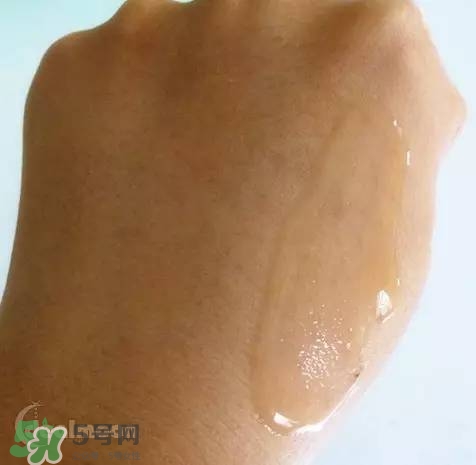 蘭蔻大眼精華和雅詩蘭黛小棕瓶哪個好？蘭蔻大眼精華和小棕瓶對比