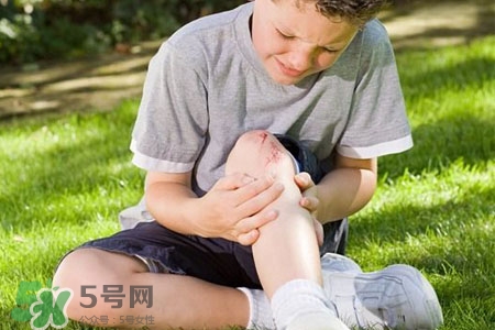 骨質(zhì)疏松要補(bǔ)鈣嗎？骨質(zhì)疏松補(bǔ)什么好？