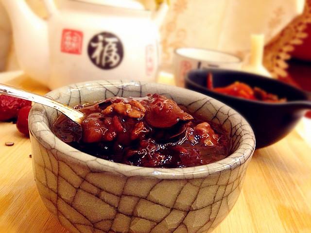 女人吃什么補(bǔ)氣血最快最好？什么湯最補(bǔ)氣血？
