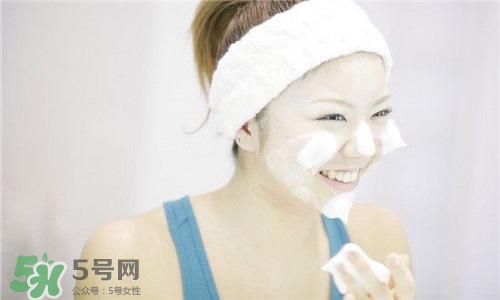 毛孔堵塞用什么洗面奶？毛孔堵塞用洗面奶注意事項(xiàng)