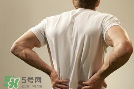 骨質疏松會出現(xiàn)背痛嗎？骨質疏松會引起后背疼嗎？