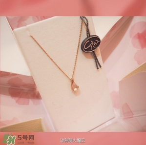 star jewelry2017櫻花限定多少錢？star jewelry櫻花項(xiàng)鏈?zhǔn)宙渻r(jià)格