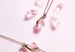 star jewelry2017櫻花限定多少錢？star jewelry櫻花項鏈?zhǔn)宙渻r格