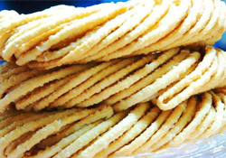 馓子是哪里的特產(chǎn)？馓子是哪個(gè)民族的小吃？