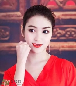 蘭蔻菁純唇膏195多少錢？蘭蔻絲絨唇膏195專柜價(jià)格