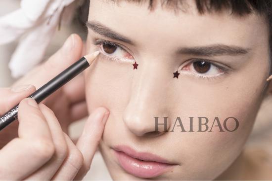迪奧星星眼妝容怎么化？迪奧星星眼妝容畫法