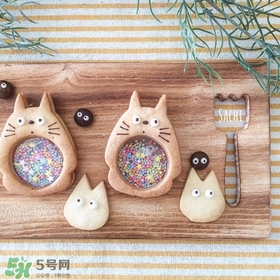 彩繪玻璃餅干怎么做？彩繪玻璃餅干做法
