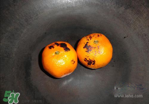 烤橘子怎么烤？烤橘子用什么火烤？