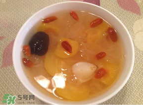 枇杷可以煮水喝嗎？枇杷煮水的功效與作用