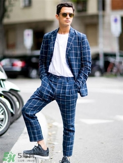 格子西裝怎么搭配？格子西服怎么搭配好看？