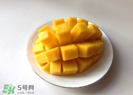 芒果為什么有黑色的絲？芒果里面有黑色的絲能吃嗎？