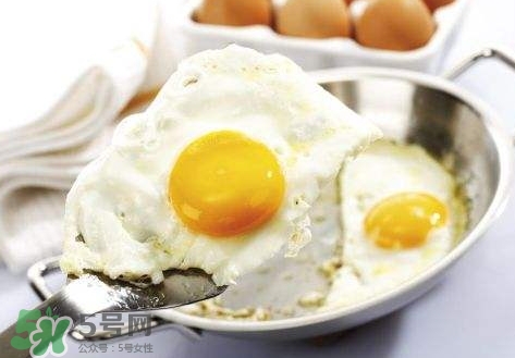 長(zhǎng)水痘可以吃雞蛋嗎?得水痘能吃雞蛋嗎?