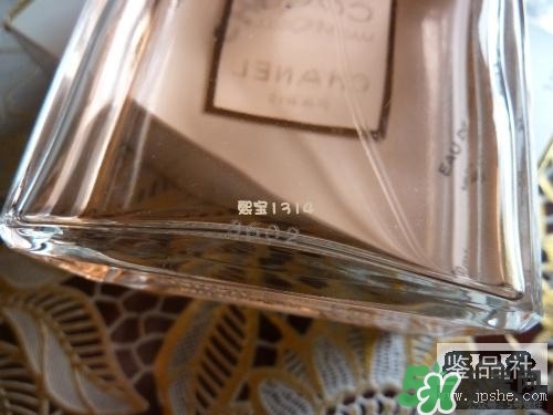 香奈兒可可小姐香水真假鑒別對比圖 香奈兒可可小姐香水真假鑒別對比圖