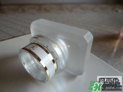 香奈兒可可小姐香水真假鑒別對比圖 香奈兒可可小姐香水真假鑒別對比圖