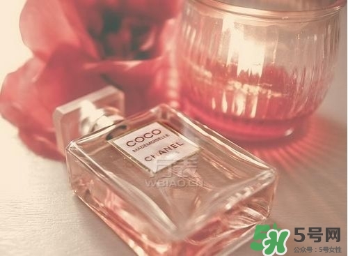 香奈兒可可小姐香水真假鑒別對比圖 香奈兒可可小姐香水真假鑒別對比圖