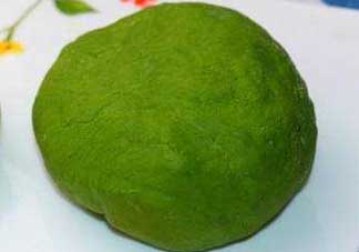 菠菜汁和面怎么取汁？菠菜汁和面的做法