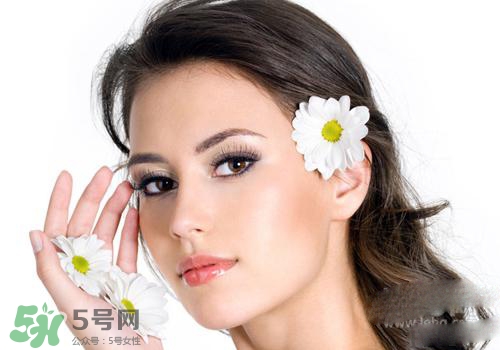 甜杏仁油適合什么皮膚？甜杏仁油適合膚質(zhì)