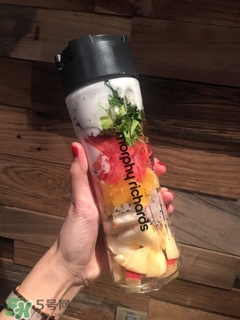 摩飛榨汁機和my juice哪個好？摩飛榨汁機和my juice對比