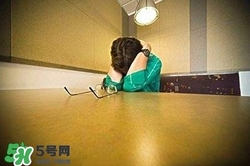 抑郁癥有哪些癥狀？哪些人易患抑郁癥？