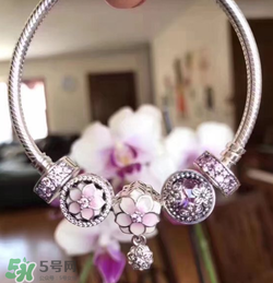 潘多拉2017新品桃花系列在哪里買？pandora桃花系列國內(nèi)有賣嗎？