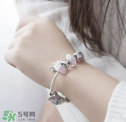 潘多拉2017新品桃花系列在哪里買？pandora桃花系列國內(nèi)有賣嗎？