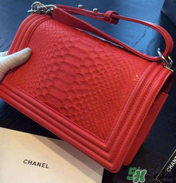香奈兒蟒蛇皮包包怎么保養(yǎng)？chanel蟒蛇皮包包怎么清洗？