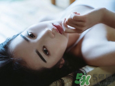 如何與妹子調(diào)情？如何調(diào)情妹子才開心