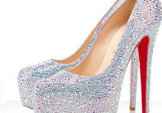 cl鞋子一般多少錢(qián)？Christian Louboutin鞋子專柜價(jià)格